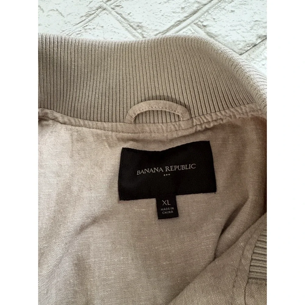 Banana Republic mens banana